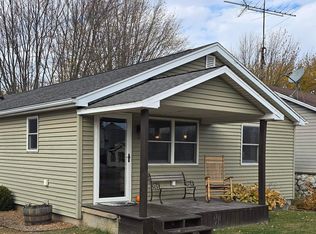 105 N Main St, Swayzee, IN 46986