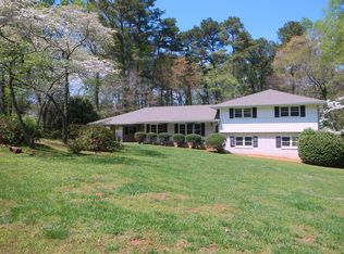 5322 Leather Stocking Ln, Stone Mountain, GA 30087