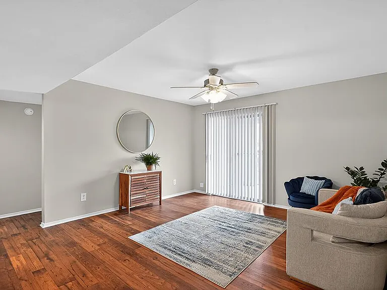 Landmark at Wynton Pointe Apartment Homes — Photo 16