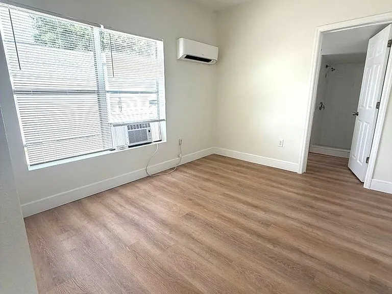 11-19 W Eagle Ave — Photo 3