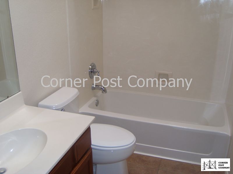 2nd image of 3408 Lockerbie Dr SE