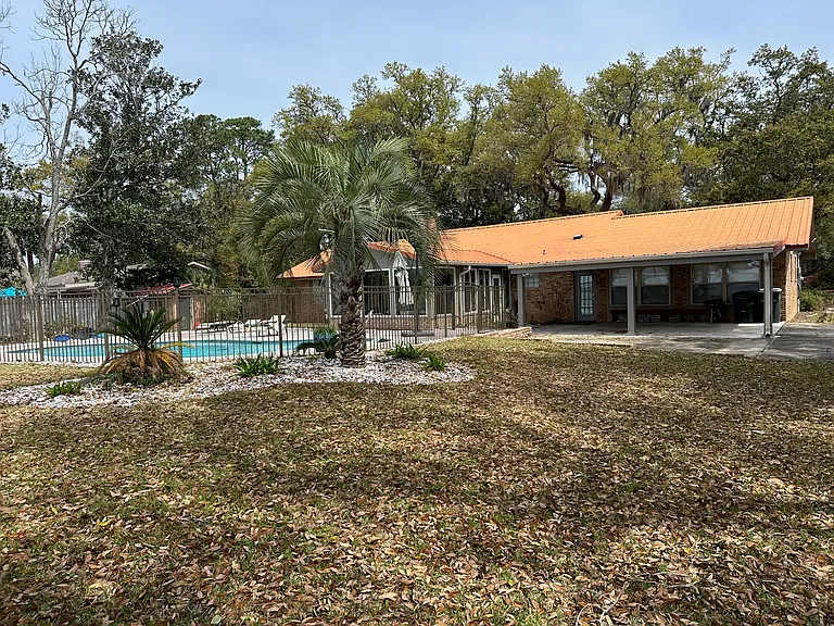 1131 Perdido Manor Dr — Photo 22