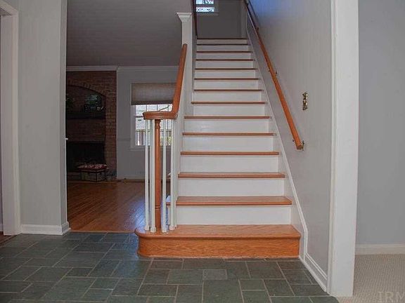 3rd image of 516 Audubon Dr