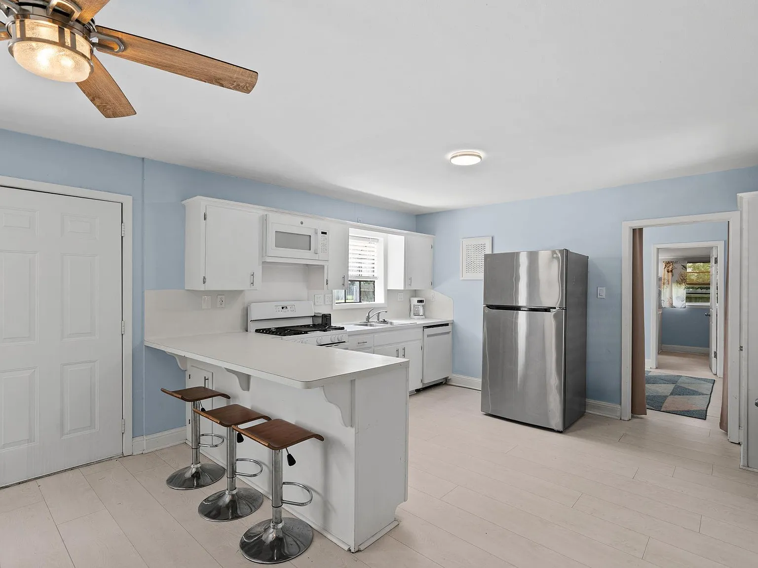 1 bed, 1.0 bath, 644 sqft, $1,550 — Photo 1
