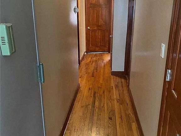 4th image of 14423 38th Ave