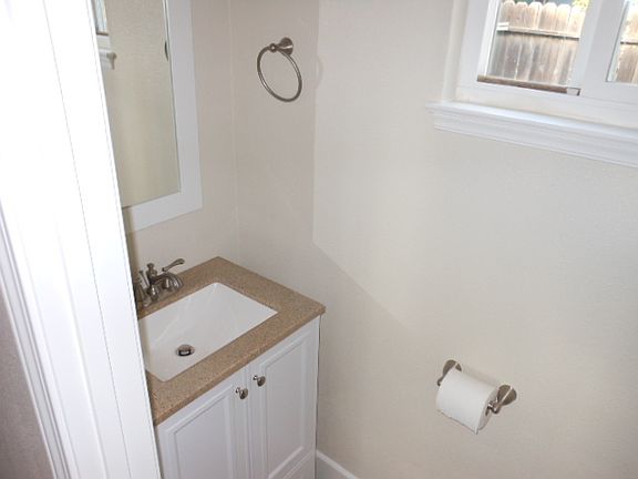 5th image of 9936 Lincoln Village Dr