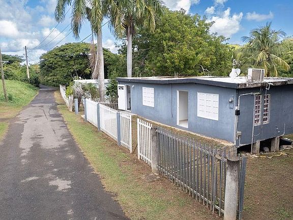 3rd image of 63 Sector Villa Borinquen
