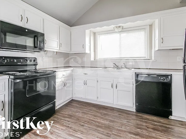 1603 S Concord Ct — Photo 6