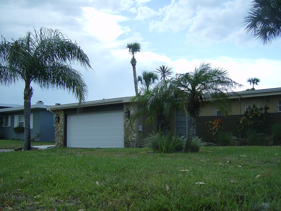 1st image of 1216 Flagstone Dr