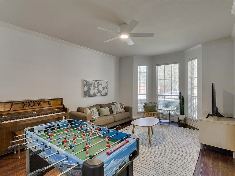 2800 Cherry Spring Ct — Photo 5