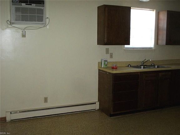 5th image of 1213 W Ocean View Ave APT 5