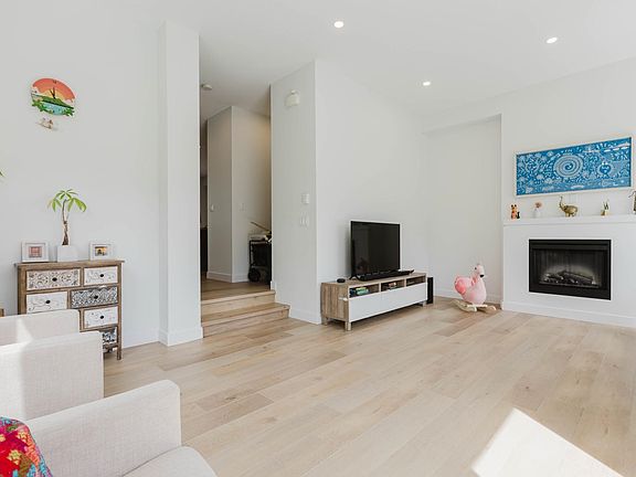2nd image of 1125 Kensal Pl #112