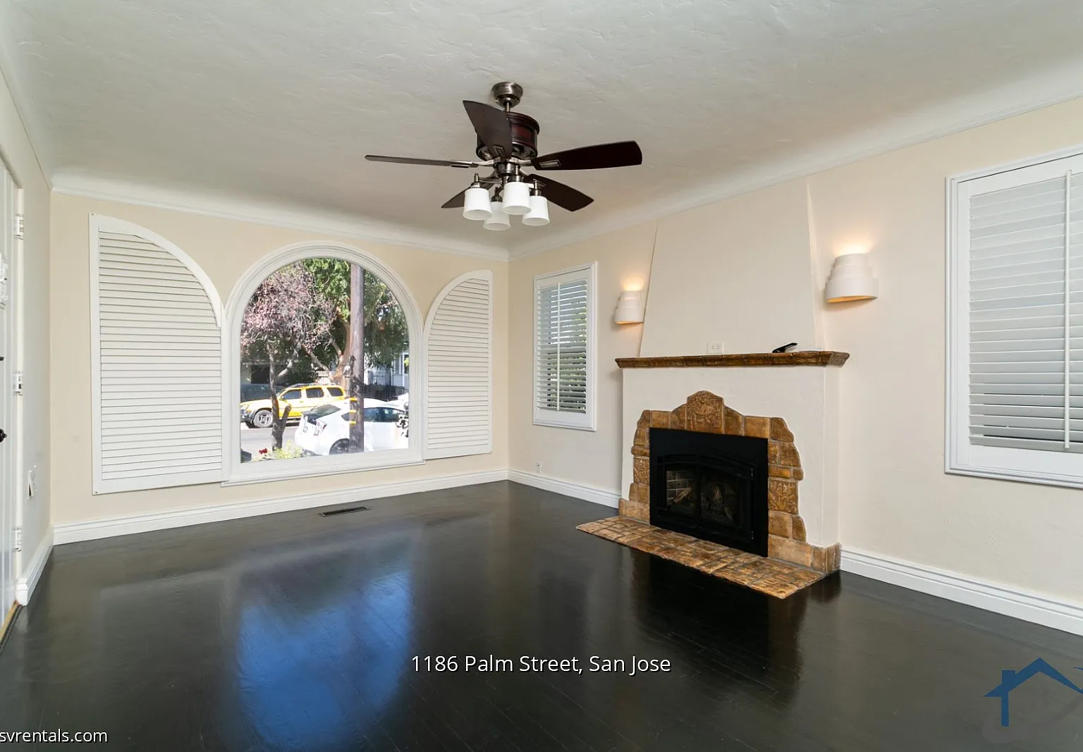2 bed, 1.5 bath, 1236 sqft, $3,700 — Photo 2