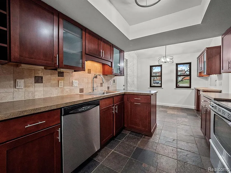 2971 Moon Lake Dr — Photo 9