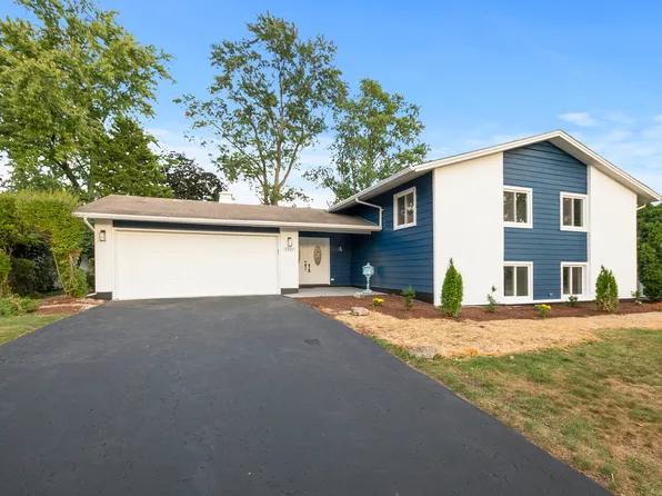 5927 Sherman Dr, Woodridge, IL 60517