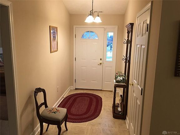 4th image of 524 Millwood Meadows Dr
