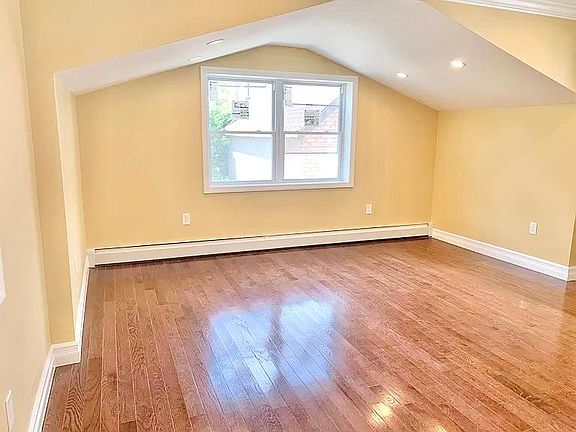 5th image of 4416 189th St #1J