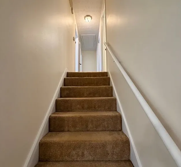 734 Marthas Dr — Photo 8