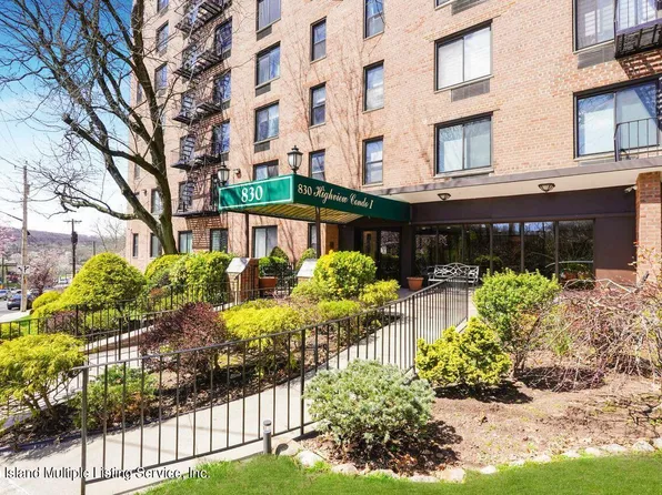 830 Howard Ave APT 7C, Staten Island, NY 10301