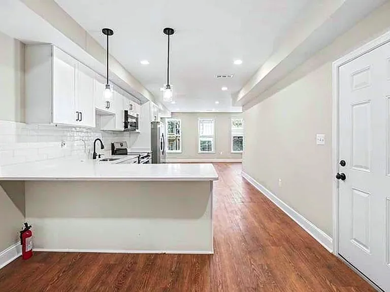 615 N Calhoun St #1 — Photo 10