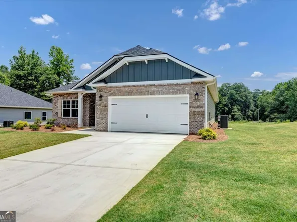 325 Angela Ave #2, Bowdon, GA 30108
