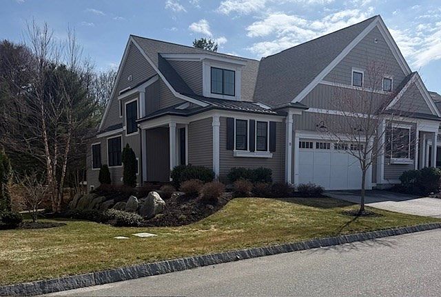 1st image of 11 Baiting Brook Rd #11