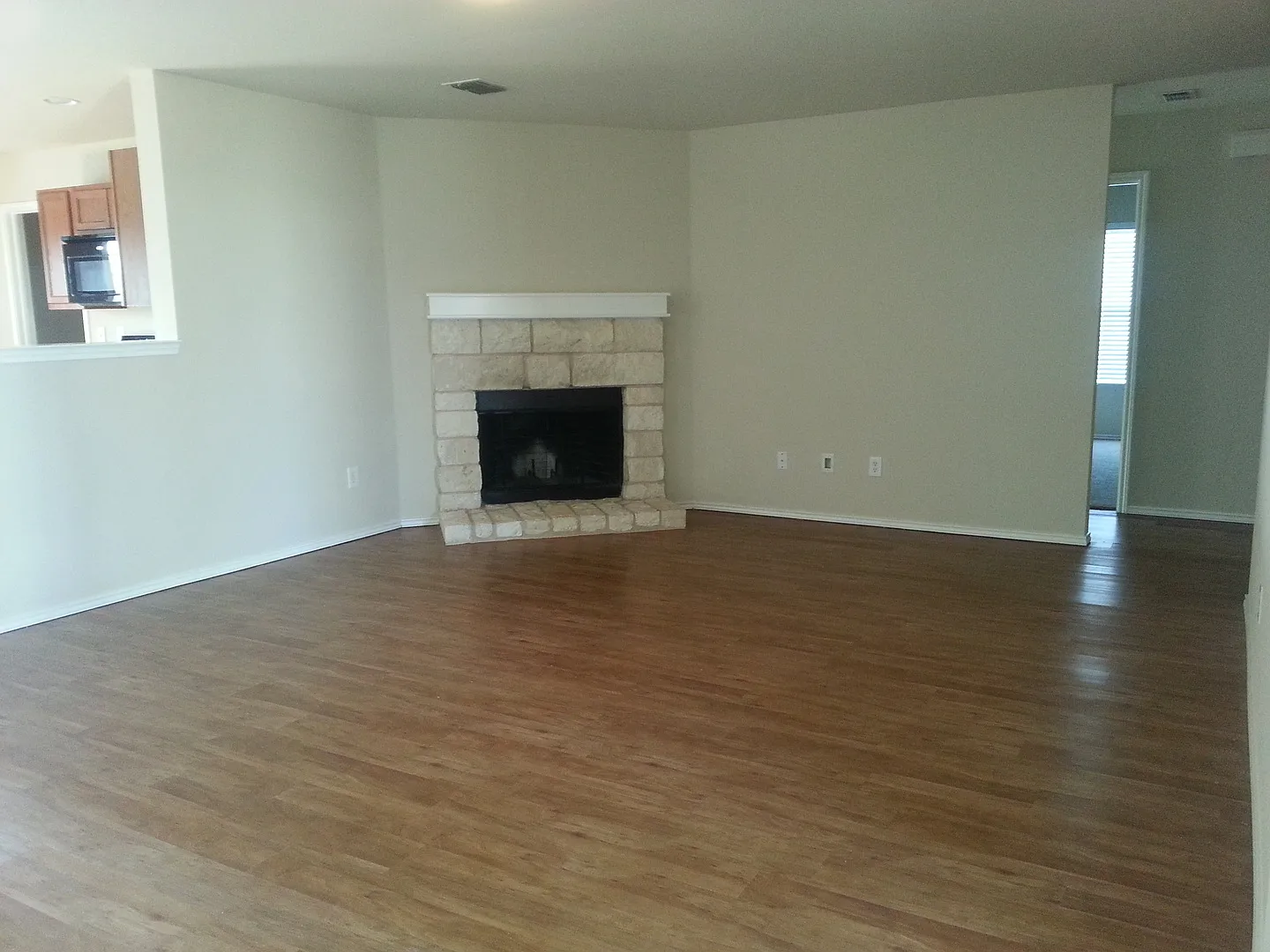 3/2/2 in Burleson ISD — Photo 3