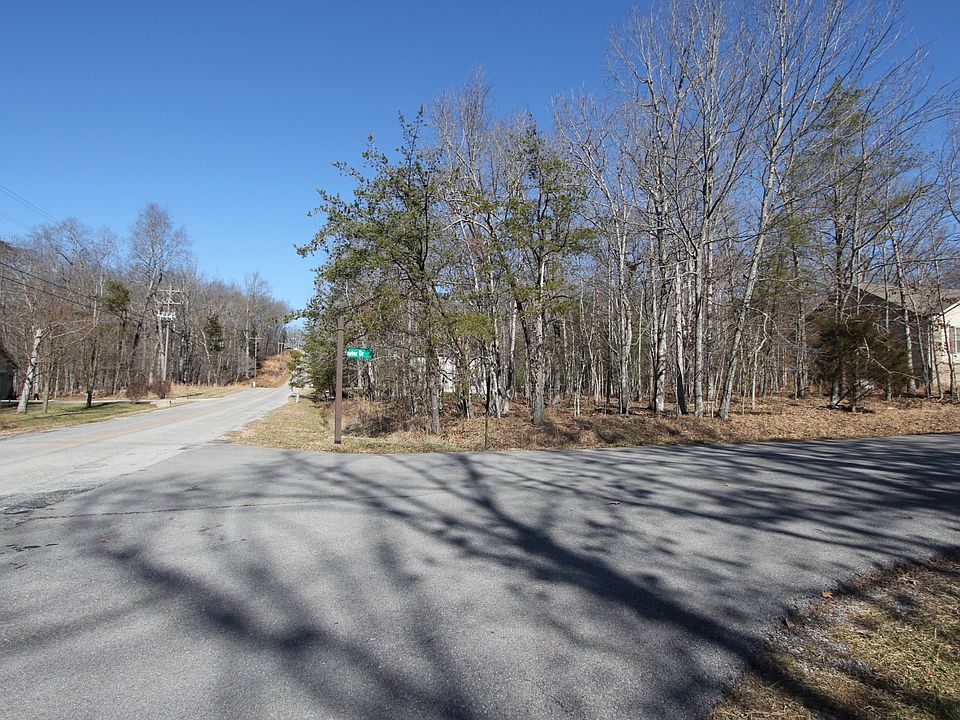 1st image of 162 Exeter Dr