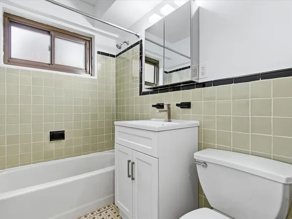 21-85 34th Avenue image 13 of 18