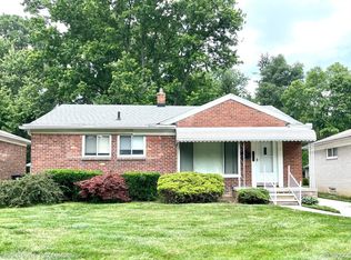 1026 Hickory Ave, Royal Oak, MI 48073