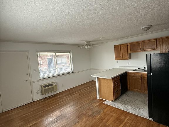 4th image of 1509 Highland Ave APT A401