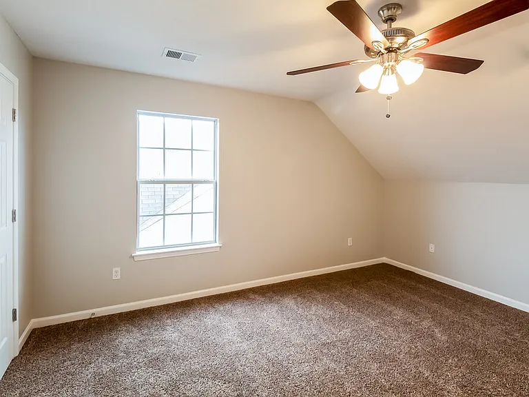 5456 Pollard Dr — Photo 13