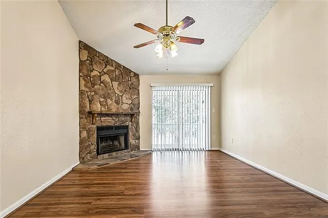 728 Village Rd #G — Photo 3