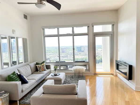603 Davis St APT 2011, Austin, TX 78701