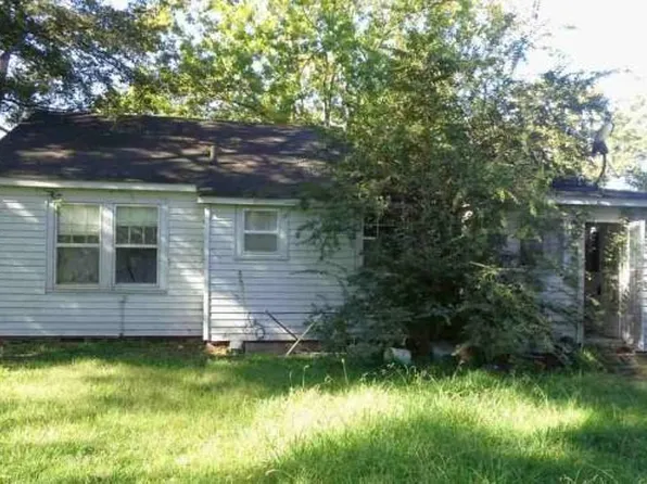 1106 N 3rd St, Mc Gehee, AR 71654