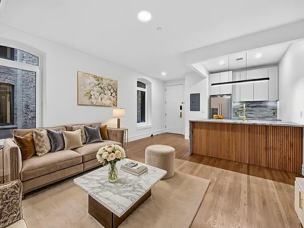 370 Lenox Ave #409, New York, NY 10027