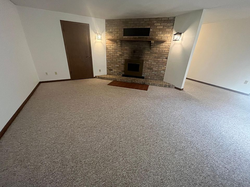 1st image of 404 Park Ave SE