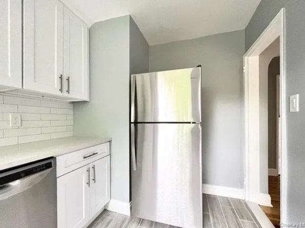 73-23 220th Street #Upper, Bayside, NY 11364