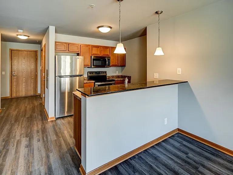 Fairhaven Court Apartments — Photo 10