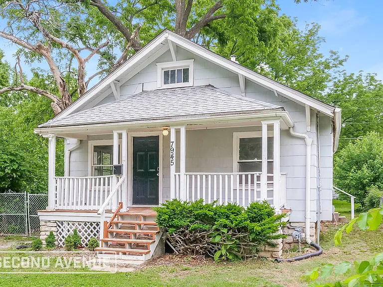 7945 Euclid Ave — Photo 22