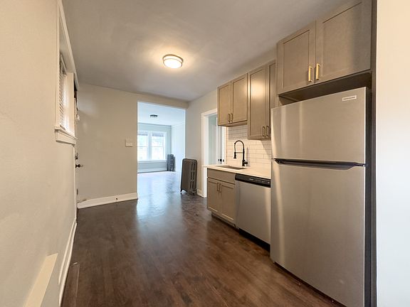 3rd image of 2434 N Leclaire Ave APT 2