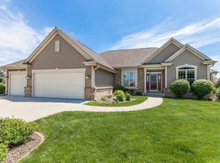 806 Melbourne Rd, Eagle, WI 53119