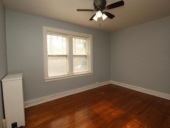 5th image of 3503 W Sunnyside Ave #1