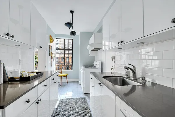 Sold by Compass | media 24