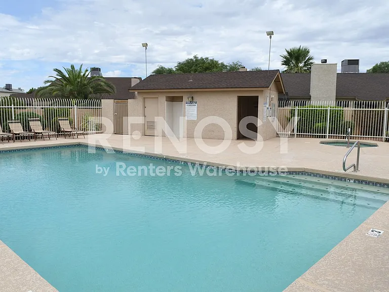 3049 E Siesta Ln — Photo 18