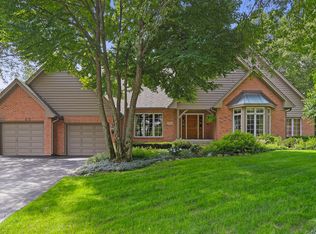 11761 Briarwood Ct, Burr Ridge, IL 60527