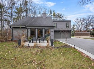 1330 Ken Dr, Green Bay, WI 54313