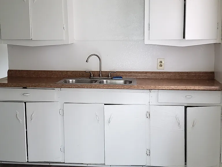 Kitchen Cabs