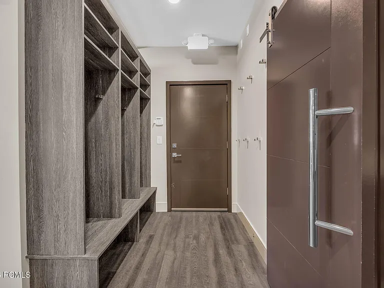 1200 W Lori Ln #C15 — Photo 13