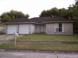 8814 Oakhaven Rd, La Porte, TX 77571